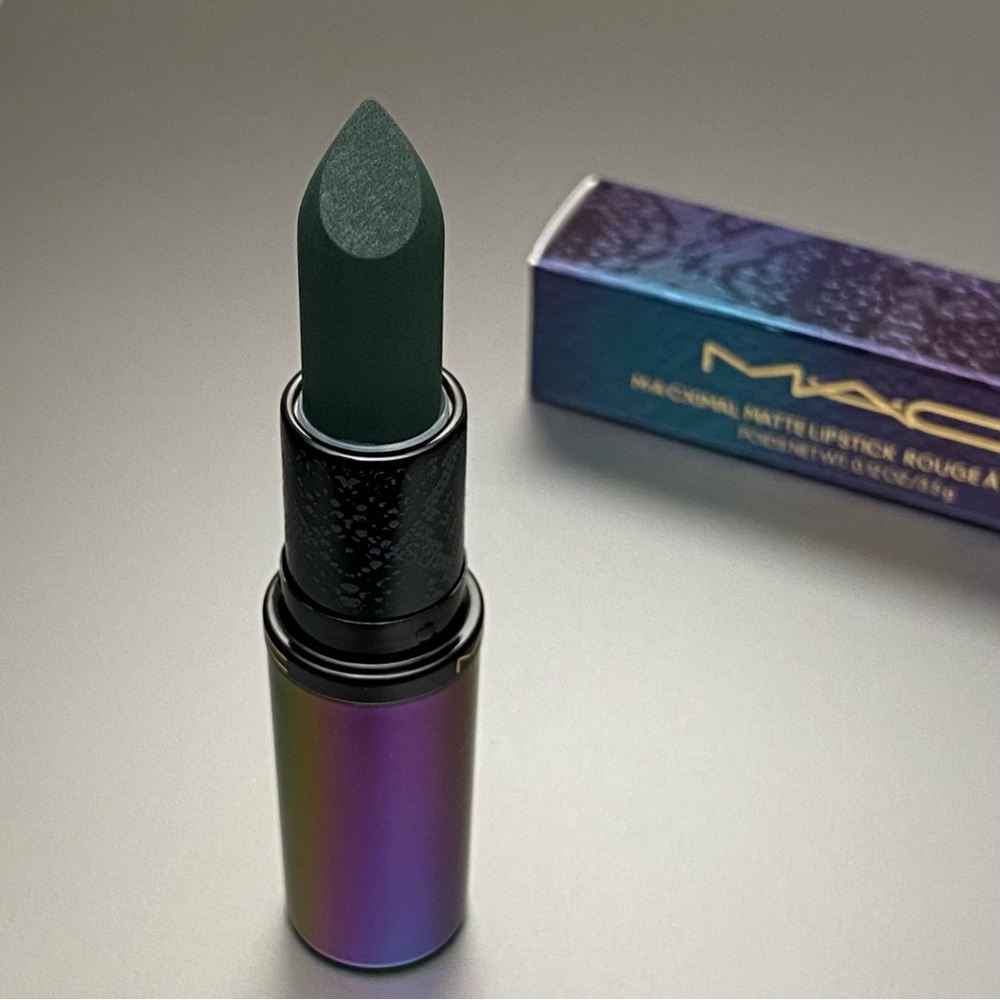 MAC “Royal Emerald” Lipstick ~ Luxe Luck